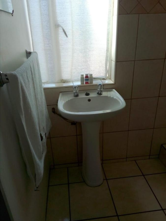 Juds@23 Apartment Bloemfontein Luaran gambar